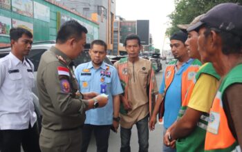 Tarif Parkir Turun, Satpol PP Pekanbaru Turut Sosialisasikan ke Jukir dan Masyarakat