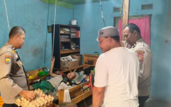 Polsek Tualang Salurkan Bantuan Sembako Kepada Warga Sakit, Bentuk Kepedulian Polri Terhadap Masyarakat