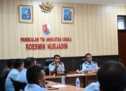 Komandan Lanud Roesmin Nurjadin, Marsma TNI Feri Yunaldi Memimpin Rapat Peringatan HUT ke-79 TNI Angkatan Udara 2025