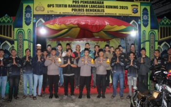 Polres Bengkalis Gelar Sahur On The Road dan Sahur Bersama Masyarakat, Pemuda, Komunitas Motor, Mahasiswa dan Media