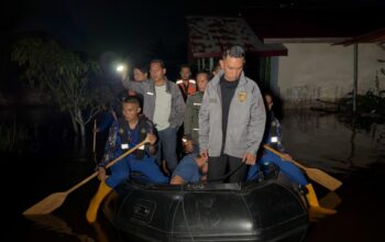 Cegah Tindak Kejahatan, Kombes Pol Asep Darmawan Pimpin Langsung Patroli Ke Wilayah Banjir Hingga Dini Hari