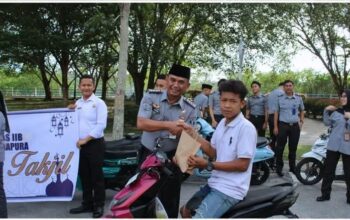 Ramadhan Penuh Berkah, Rutan Siak Berbagi Takjil Dengan Masyarakat