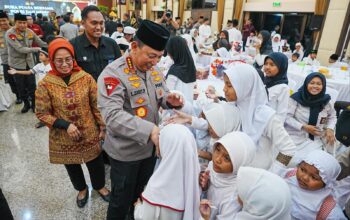 Berbagi Takjil dan Buka Puasa Bersama, Kapolri Perkuat Sinergi dengan Media dan Masyarakat