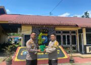 Kapolsek Singingi Serahkan Bibit Pohon Secara Simbolis kepada Personel Yang Berulang Tahun, Wujud Apresiasi dan Komitmen Penghijauan