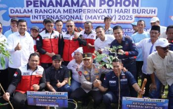 Kapolda Riau Hadiri Perayaan May Day 2025 Bertema “Merajut Kebersamaan untuk Peningkatan Kesejahteraan Pekerja dan Produktivitas Nasional”