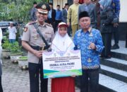 Kapolres Kampar Hadiri Upacara Hardiknas, Tunjukkan Dukungan Polri terhadap Dunia Pendidikan