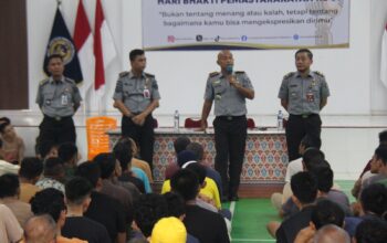 Tegas Antisipasi Gangguan Kamtib, Kepala Lapas Kelas IIA Pekanbaru Beri Pengarahan kepada Warga Binaan