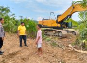 Polsek Kuantan Mudik Dukung Swasembada Pangan 2025, Gelar Pengemburan Lahan Jagung di Desa Koto Gunung