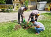 POLSEK TENAYAN RAYA GELAR AKSI PENANAMAN POHON DI TAMAN REKREASI ALAM MAYANG
