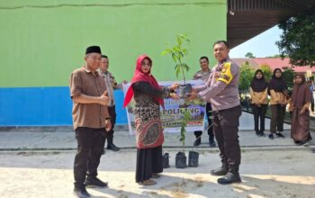 Polsek Tapung Hilir Gelar Sosialisasi Green Policing di UPT SDN 014 Kota Bangun