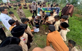 Polres Kuansing Gelar Edukasi Green Policing Usia Dini dan Penanaman Pohon di Yayasan IT An-Nur