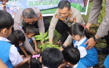 AKBP Angga Febrian Pimpin Green Policing: Polres Dumai Gandeng TK Santo Tarcisius Lestarikan Lingkungan