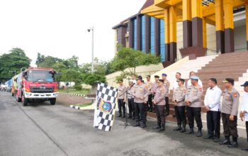 Bantuan Polda Riau ke Agam Tak Putus, Kini Kirim 30 Tangki Air