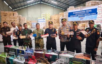 Breaking News: Penimbunan Rokok Ilegal Rp300 Miliar Terbongkar di Riau