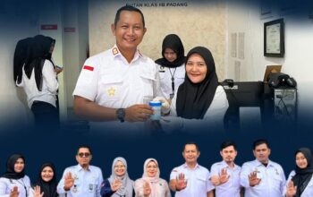 Pastikan Rutan Bersih Narkoba, Petugas dan Warga Binaan Rutan Padang Jalani Tes Urine