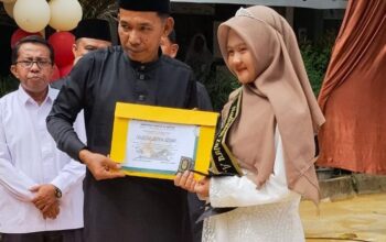 MTSN 4 Kampar Gelar 112 Orang Santri /Santriwati wisuda tahfidz