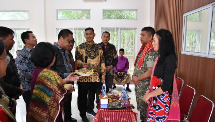 Danrem 031/WB Kunjungi Kantor Klasis GBKP Riau-Sumbar, Perkuat Sinergi TNI dan Tokoh Agama