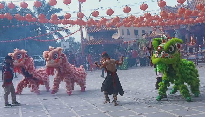 Perayaaan Tahunan Baru Imlek 2577 Kongzili Berlangsung Meriah di Kelenteng Hock Hian Kiong 