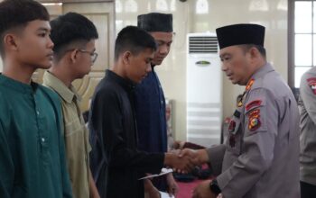 Satbrimob Polda Riau Gelar Santunan Anak Yatim, Wujud Kepedulian dan Kebersamaan