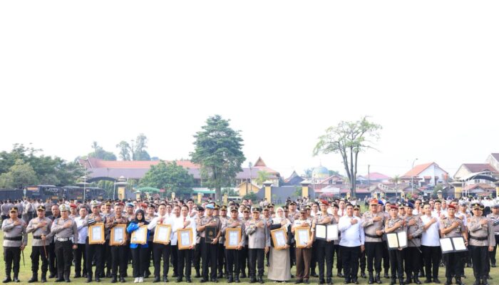 4 Personel Sat PJR Ditlantas Polda Riau Raih Penghargaan, Kiprah Ditlantas Melalui Program “Polantas Penolong” Semakin Dirasakan Masyarakat