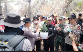 Turun ke Lokasi, Dansat Brimob Polda Riau Pastikan Karhutla Terkendali