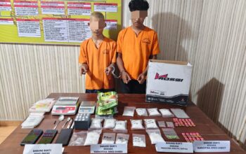 Polsek Siak Hulu Tangkap Dua Pelaku Narkoba, Sabu-Sabu, Pil Ekstasi dan Vipe Mengandung Narkotika Ikut Diamankan