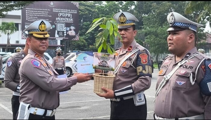 Apresiasi Heroik Personel PJR, Ditlantas Polda Riau Beri Reward dan Tanamkan Semangat Green Policing
