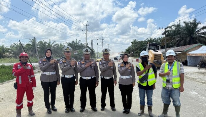 Pengecekan Jalur Lintas Timur KM 83, Ditlantas Polda Riau Pastikan Keamanan Pengguna Jalan