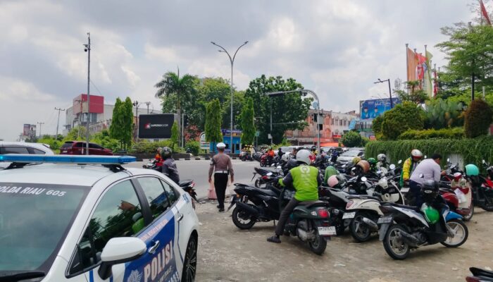 Antisipasi Lonjakan Arus Long Weekend, Ditlantas Polda Riau Sebar Personel di Titik Rawan