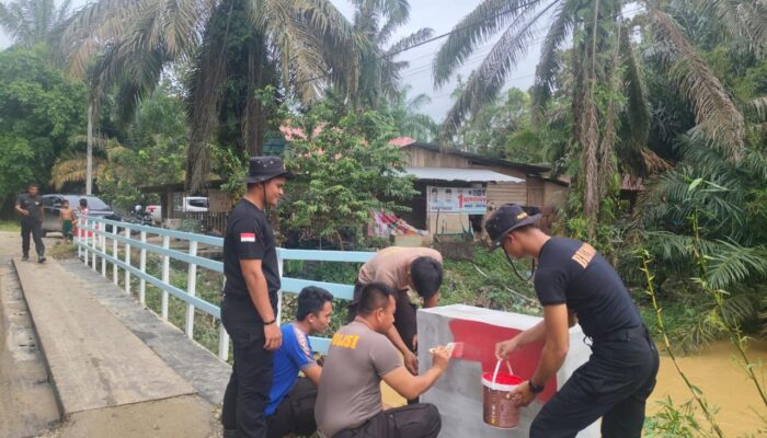 Akses Harapan Terbuka, Satbrimob Polda Riau Rampungkan Pembangunan Jembatan di Rokan Hulu