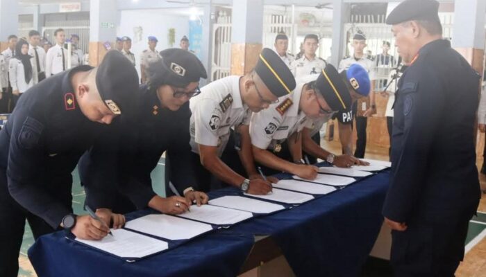 Rutan Padang Ikuti Apel Ikrar Pemasyarakatan dan Gelar Razia Gabungan Bersama APH