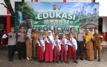 Polda Riau Tanamkan Green Policing ke Pelajar SDN 42 Pekanbaru, Edukasi Lingkungan Sejak Dini