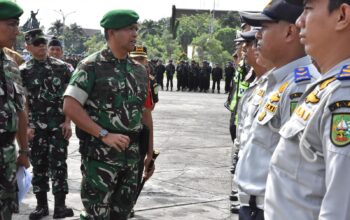 Danrem 031/WB Pimpin Apel Gelar Pasukan Jelang Kunjungan Ibu Wakil Presiden RI dan Ibu Seruni Kabinet Merah Putih di Riau