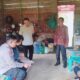 Peduli Warga Kurang Mampu, Bhabinkamtibmas Tandun Barat Dampingi Pemuda Diduga Alami Depresi untuk Mendapatkan Penanganan Medis