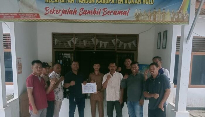 Budi Hartono Resmi Serahkan Berkas Pencalonan Ketua Karang Taruna Desa Koto Tandun