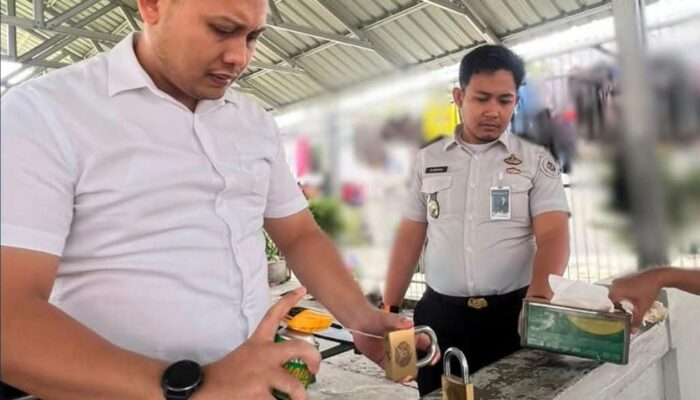 Lapas Pasir Pangarayan Laksanakan Pemeliharaan Gembok sebagai Upaya Penguatan Keamanan