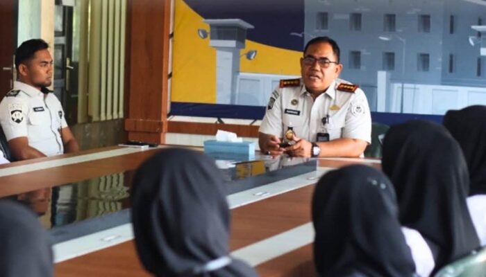 Awali Pengalaman Profesional, Peserta MagangHub Kemnaker Batch 1 Tahun 2026 Terima Arahan Kalapas Bukittinggi