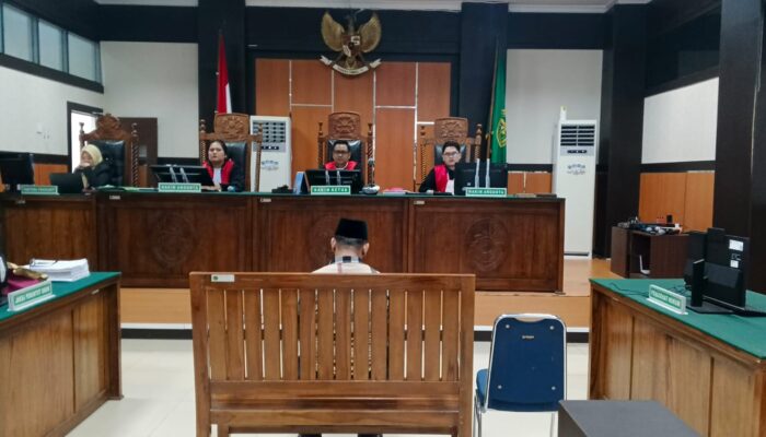 Sidang Lanjutan Kasus Dugaan Penggelapan Mobil PT Torgandai, SR Bacakan Pembelaan