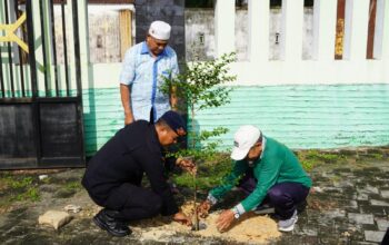 Sambut HUT ke-81 Korps Brimob Polri, Brimob Polda Riau Gelar Bakti Sosial di Masjid Al-Anshor Pekanbaru