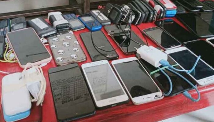 BREAKING NEWS! HP Ilegal Diduga Beredar di Lapas Perempuan Pekanbaru, Pengawasan Dipertanyakan!